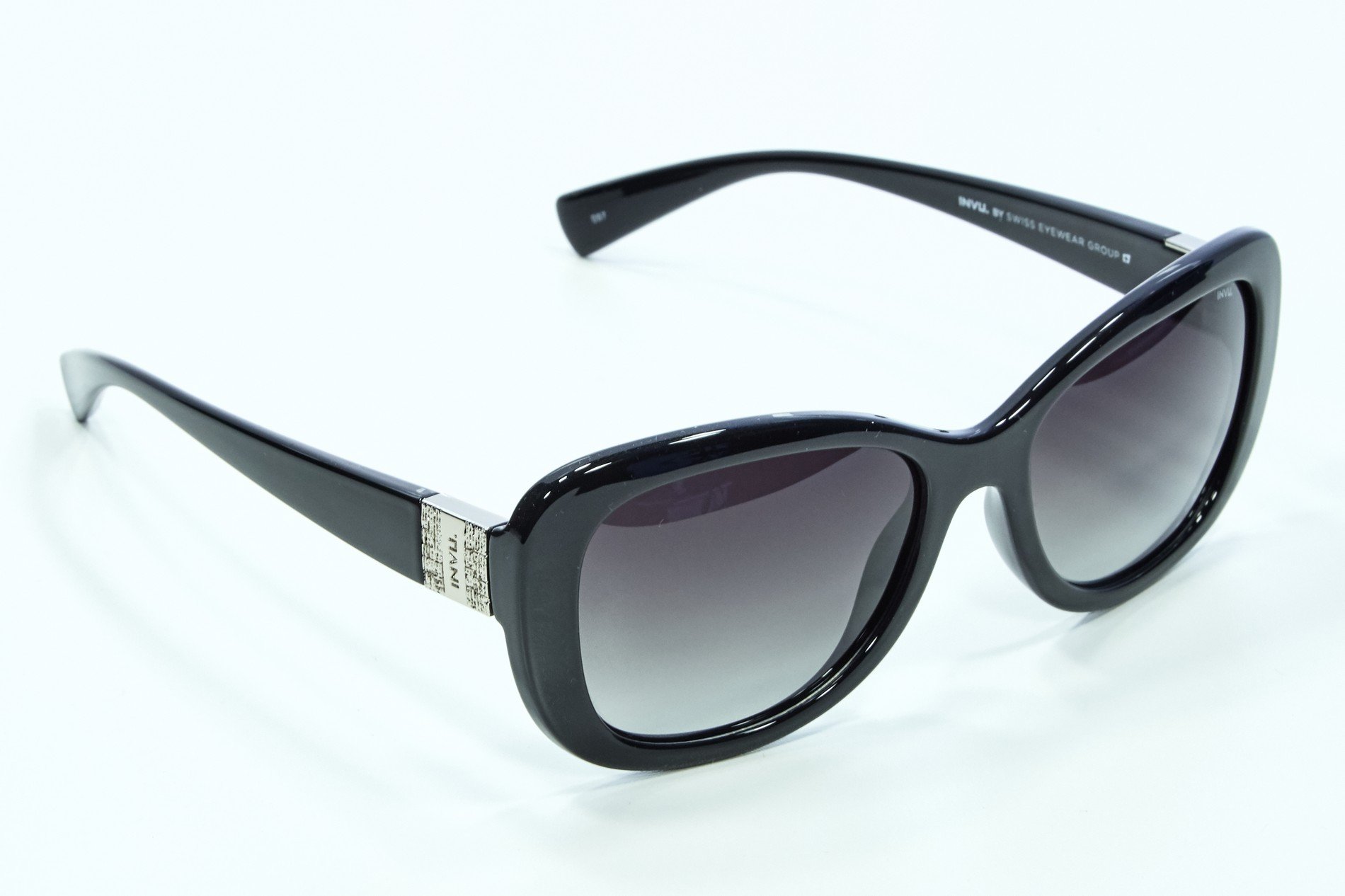 Солнцезащитные очки  Invu B2806A (+) - 1